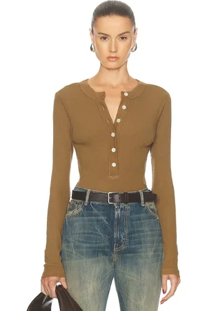 Citizens of Humanity Varra Henley in - Brown. Size XS (also in ).