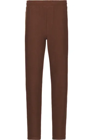 Beyond Yoga Take It Easy Pant in - Brown. Size M (also in S, XL/1X).