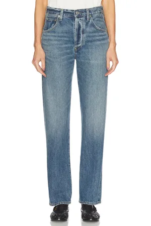 Citizens of Humanity Baretta Relaxed Straight in - Denim-Light. Size 23 (also in 24, 25, 26, 27, 28, 29, 30, 31, 32, 33).