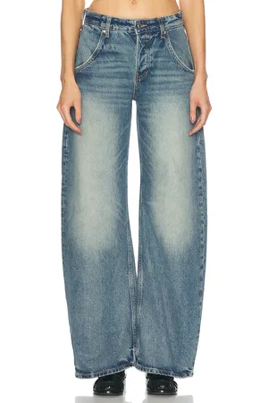 EB DENIM Enzo Midrise Barrel in - Denim-Medium. Size 23 (also in 26, 29, 30).