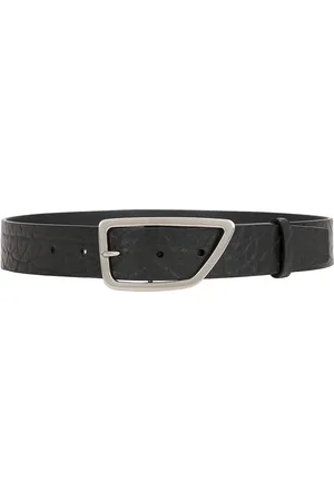 Burberry Shield Pin Belt in - Black. Size 70 (also in ).