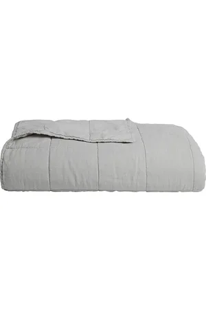 Parachute Linen Box Quilt in - Grey. Size FULL/QUEEN (also in ).