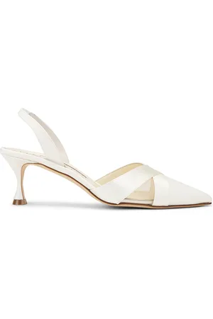 Manolo Blahnik Oyounasli 50 Pump in - Cream. Size 36 (also in 37.5).