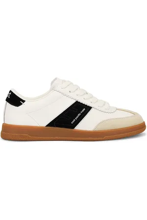 East Pacific Trade Santos Sneaker in - White. Size 41 (also in 43, 44).