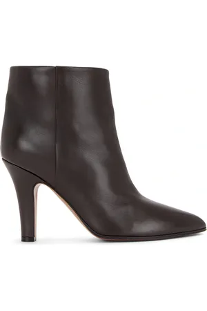 The Row Prudens Boot in - Brown. Size 36 (also in 37, 37.5, 38.5, 39, 39.5, 40, 41).