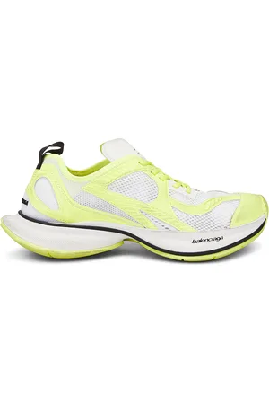 Balenciaga Circuit Sneaker in Fluorescent Yellow White & Black - Yellow. Size 41 (also in 42, 43, 44).