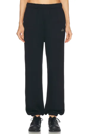 alo Accolade Sweatpant in - . Size M (also in ).