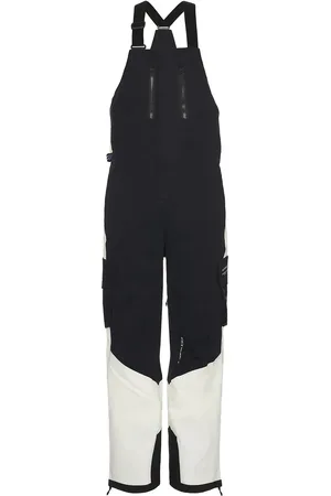 Whitespace 2L Cargo Insulated Bib Pant in - Black. Size L (also in M, S, XL/1X).