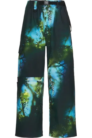 Y-3 Cargo in - Green. Size XL/1X (also in ).