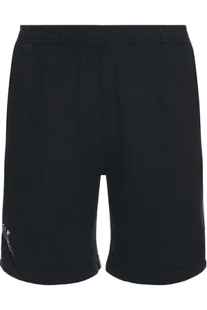 OYSTER Hardcourt Specialist Shorts in - Navy. Size L (also in M).