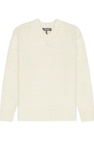 WAO Slub Yarn V-neck Sweater in - Cream. Size L (also in M, S).