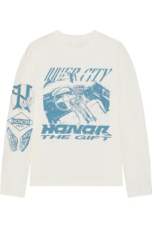 HONOR THE GIFT Driving Long Sleeve Tee in - . Size L (also in XL/1X).