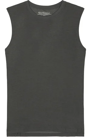 Beyond Yoga Featherweight Freeflo Muscle Tank in - Grey. Size L (also in M).