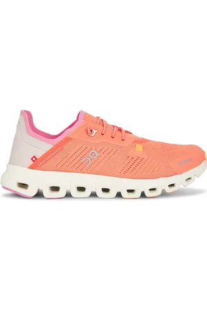 On Running Cloud 6 Coast Sneaker in Salm & Pearl - Coral. Size 10 (also in 5.5, 6, 6.5, 7, 7.5, 8, 8.5, 9, 9.5).