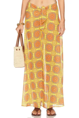 Bananhot Hayzel Skirt in - Yellow. Size L (also in ).