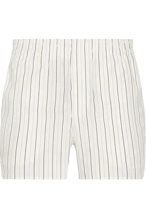 Ami Elasticated Shorts in - White. Size L (also in M, S, XL/1X).