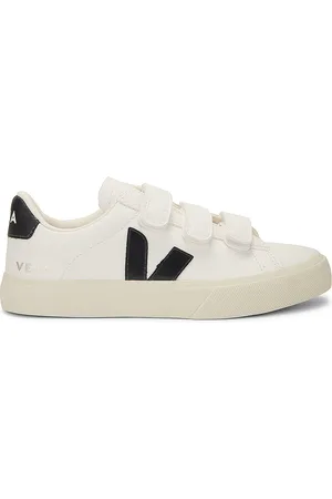 Veja Recife Logo in - White. Size 40 (also in 41, 42, 43, 44, 45).
