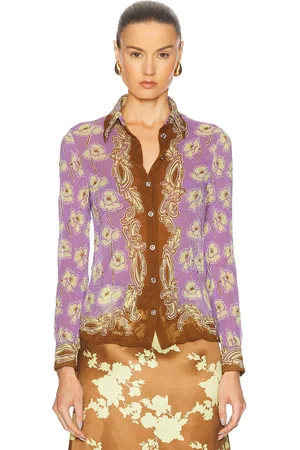 VERSACE Button Up Top in - Lavender. Size 42 (also in ).