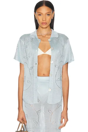 Calle Del Mar Ivy Short Sleeve Shirt in - Baby Blue. Size M (also in ).