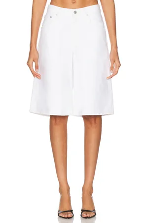 AGOLDE Baggy V Short in - White. Size 23 (also in 24, 25, 26, 27, 28, 29, 30, 31, 32, 33, 34).