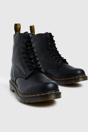Dr. Martens 1460 8 Eye Pascal Virgia Boots