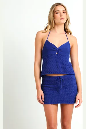 Subtitled Sia Crochet Crop