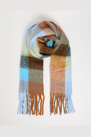 STUDIO Andrea Scarf