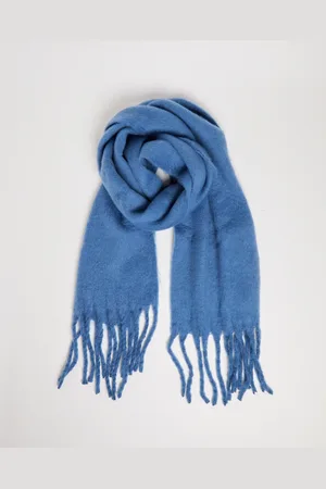 STUDIO Dani Scarf