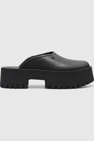 Therapy Slip On Clogs in