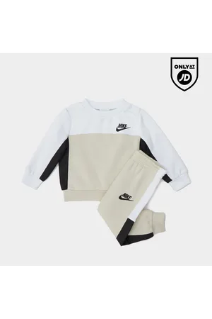 Baby boy hot sale nike clothing