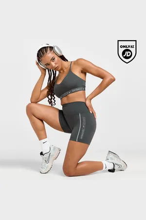 Nike Training Graphic Swoosh 5inch Shorts