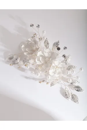 Lovisa White Floral Hair Clip