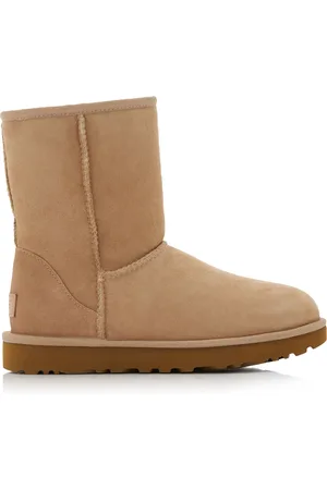 UGG Classic Short II Sheepskin Boots - - US 10 - Moda Operandi