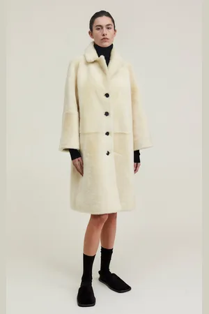 UTZON Caleb Reversible Shearling Coat - - EU 36 - Moda Operandi