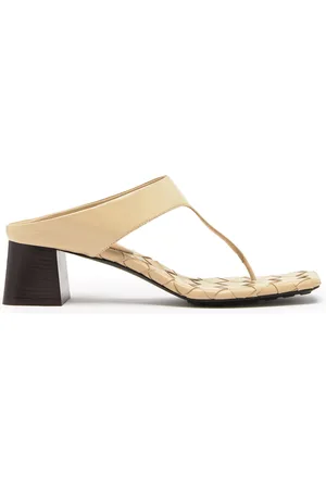Bottega Veneta Leather Thong Sandals - - IT 36 - Moda Operandi