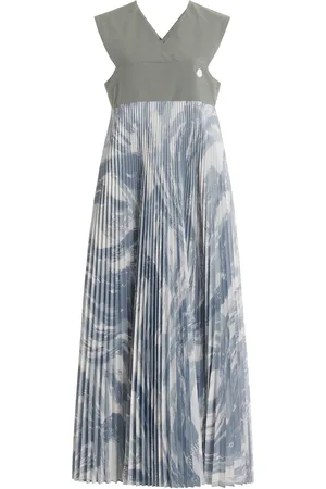 Moncler 4 Moncler Hyke Plisse Maxi Dress - - IT 40 - Moda Operandi