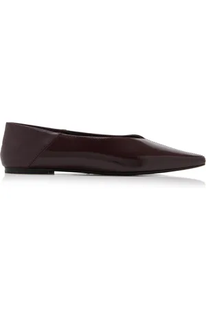 St Agni Collapsable Leather Flats - - IT 36 - Moda Operandi