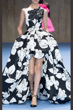 Carolina Herrera Printed Taffeta High-Low Gown - Black/white - US 2 - Moda Operandi