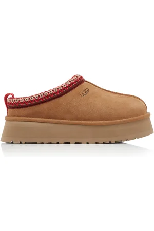 UGG Taz Sheepskin Platform Slippers - - US 8 - Moda Operandi