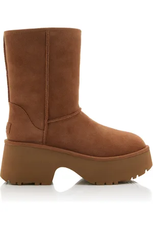 UGG New Heights Sheepskin Classic Short Boots - - US 7 - Moda Operandi