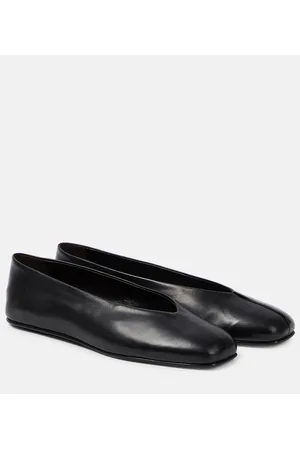 Elehanna hot sale leather flat