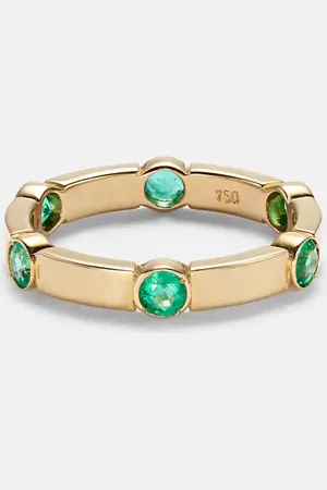 Ileana Makri Stepping Stone 18kt yellow ring with emeralds