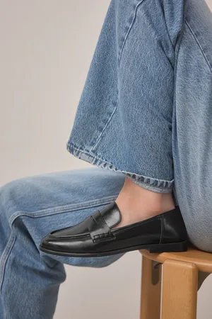Next Standard Fit Forever Comfort Slim Round Toe Penny Loafers AU 8.5 (EU 40)