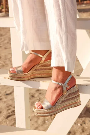 Linzi Gold Icon Embellished Wedges AU 6 (EU 37)