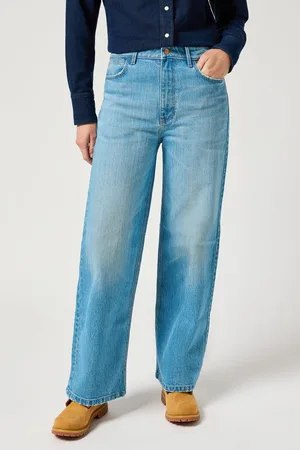 Wrangler Womens Terra Loose Straight Fit Jeans
