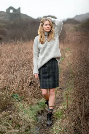 CELTIC & CO. Womens Celt Wool Skirt