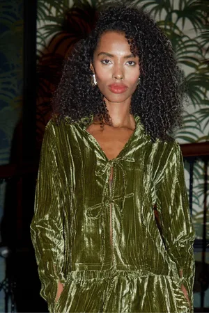 Threadbare Womens Crinkle Velvet Tie Front Shirt