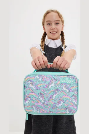 SMIGGLE Boys Green Limitless Oblong Attach Id Lunchbox
