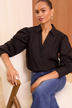 Love & Roses Womens V Neck Ric Rac Trim Blouse