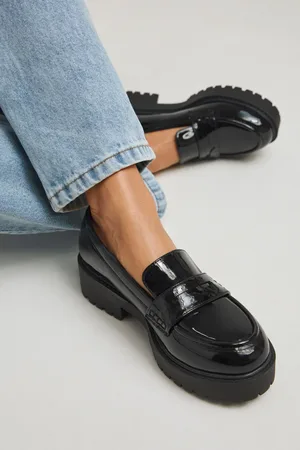 Simply Be Chunky Penny Loafers In Extra Wide Fit AU 8 (EU 39)